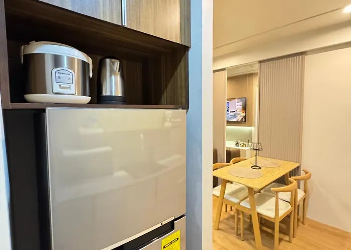 1413 Home Suites Arezzo Place Davao